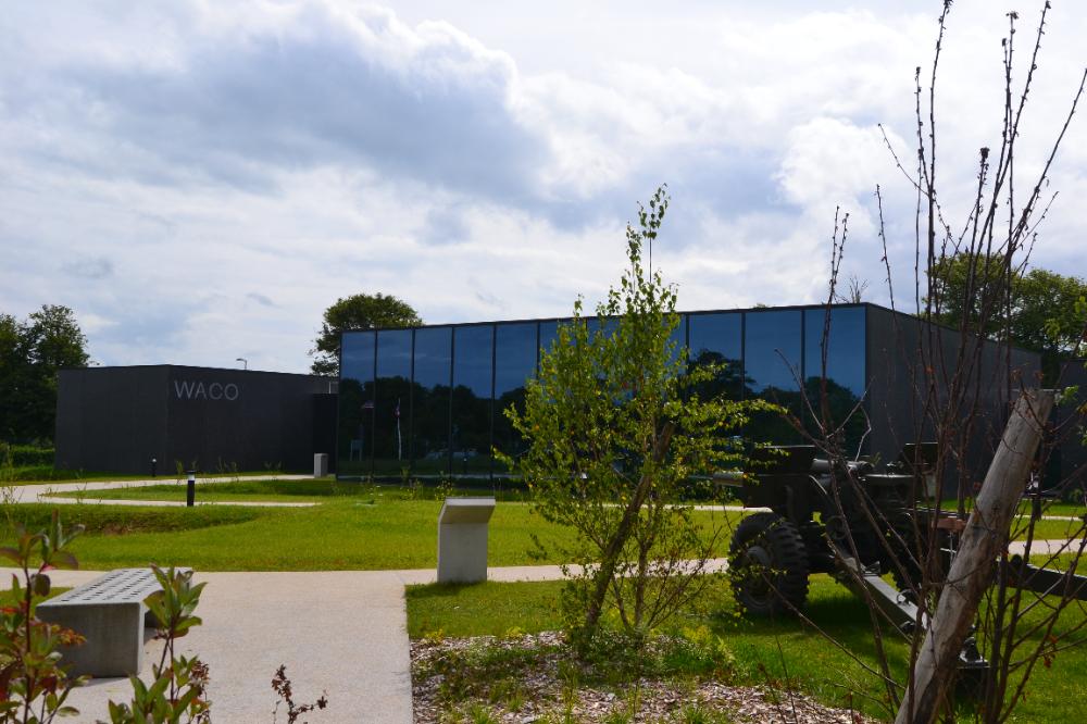 Parc du musée et nouveau bâtiment WACO