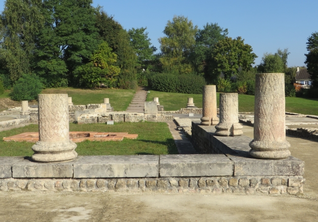 Vieux-la-Romaine, musée et sites archéologiques